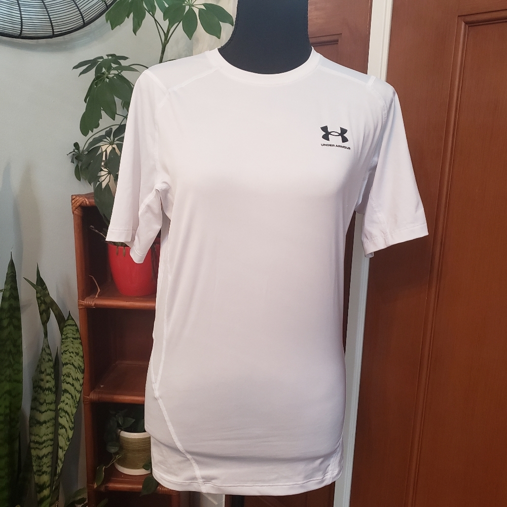 Under Armour white short sleeve compression shirt